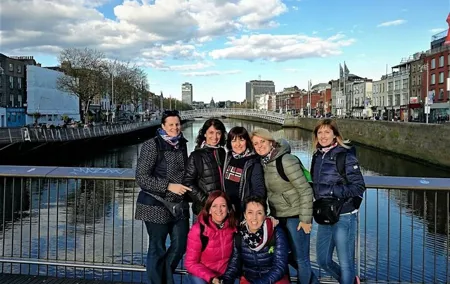 Semi-Private (8people max) 2.5 Hr Dublin Walking Tour