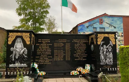 Private Day Trip to Belfast city,Peace Walls,& Titanic experience from Dublin
