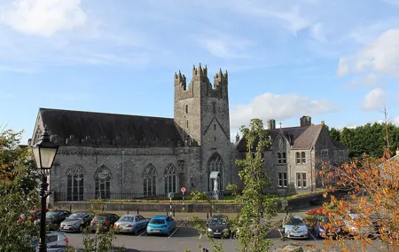 Full-day Kilkenny Private Tour from Dublin with Pick-up and Drop off