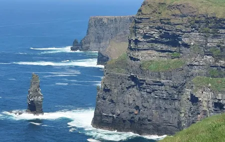 Cliffs of Moher & Bunratty Castle en-route to Galway