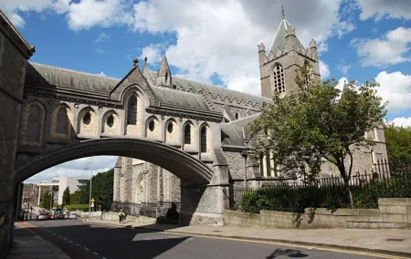 Songs and Heritage of Dublin - Private Walking Tour