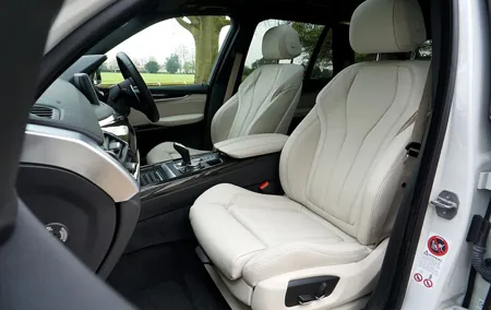 Economy Transfer from Dublin Airport to Belfast