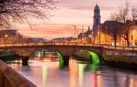 Dublin Highlights Self Guided Scavenger Hunt and Tour