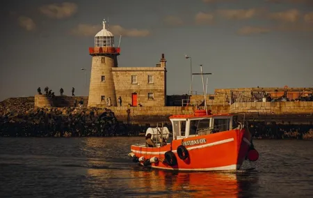 Sundown Cruise Around the Island of Ireland's Eye from Howth