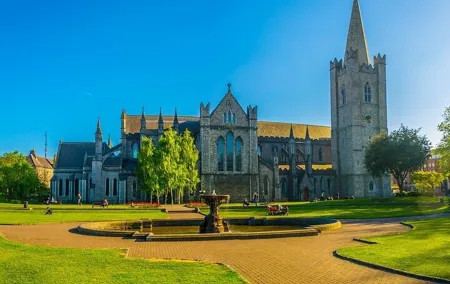 Dublin City Highlights Private Walking Guided Tour