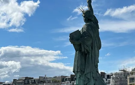 American history in Paris : Paris, Birthplace of the U.S.A.