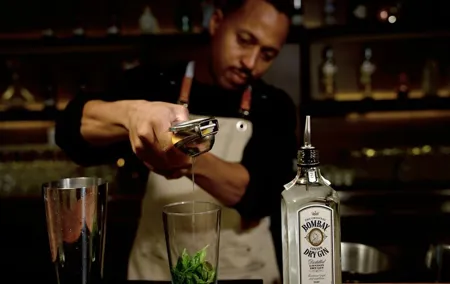 Barcelona Cocktail Masterclass with Tapas Sounds Like a Party
