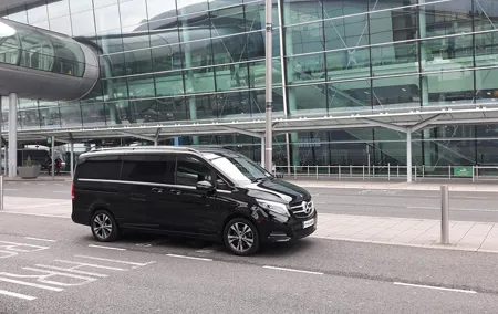 Dublin Airport to Derry Londonderry Premium Car Service