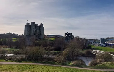 Sean's Bar, Clonmacnoise, Athlone & Trim Castle from Dublin