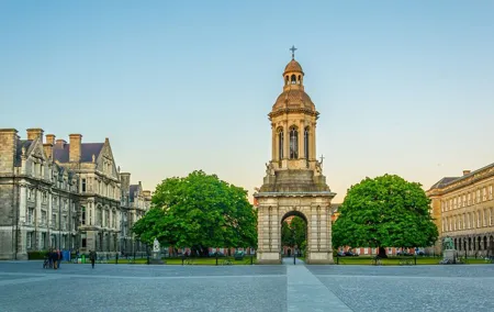 Gems of Dublin - Private Walking Tour for Tourists from USA