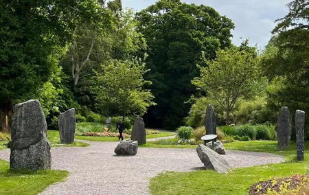 Blarney Castle,Jameson and Cork Private Guided Minibus Tour