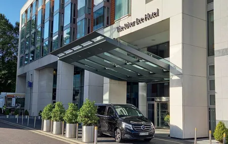 Cork to Shannon Airport Premium Car Services