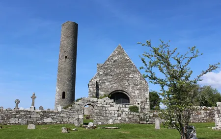 Inis Cealtra Tour eBike Ride and Boat Trip to Holy Island