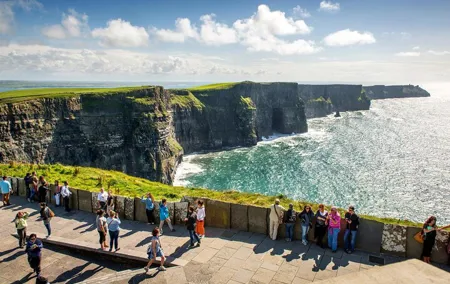 Private Cliffs of Moher Tour Small Group from Limerick