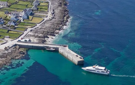 Inis Mór (Aran Islands) Day Trip: Return Ferry from Rossaveel, Galway