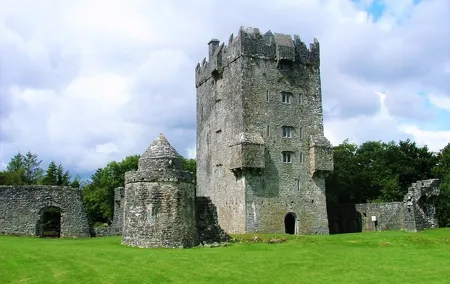 Castles of Connemara tour departing Galway. Private guided.