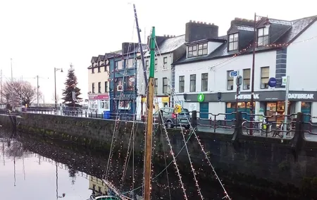 Claddagh Guided Walking Tour in Galway with Free Claddagh Ring