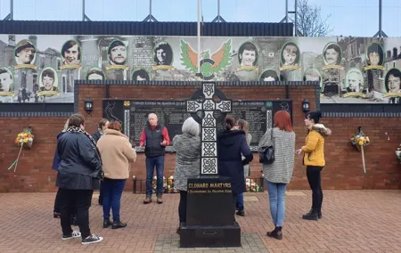 Cab Tours Belfast Famous Black Taxi Tours