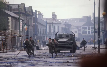 2 Hour Terror and Mural History Belfast taxi Private Tour