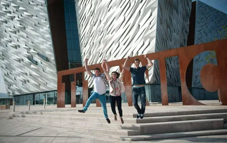 Titanic Experience and Giant's Causeway tour from Belfast