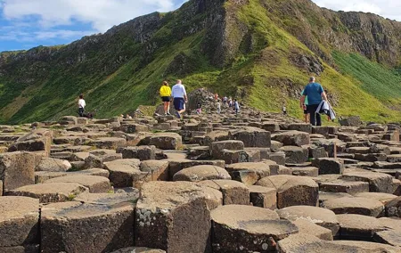 Five Star Giant's Causeway & Belfast Luxury Private Excursion.