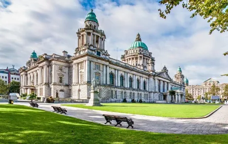 Belfast Self Guided Walking Tour with an APP