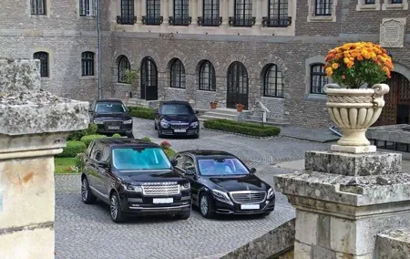 Luxury Tours Belfast. Full day Private Hire Tour for 2- 6 people