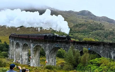 Glenfinnan, Glencoe and Scottish Highlands Day Tour
