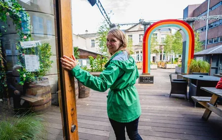 Edinburgh Food & Drink Tour with EatWalk Tours