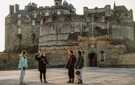 Royal Mile and Edinburgh Castle - Small Group Walking Tour