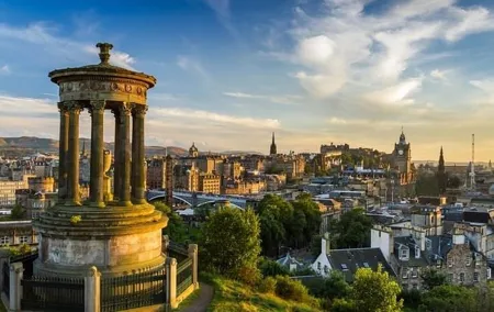 Private Edinburgh City 4-Hour Tour in a black cab LEVC TX
