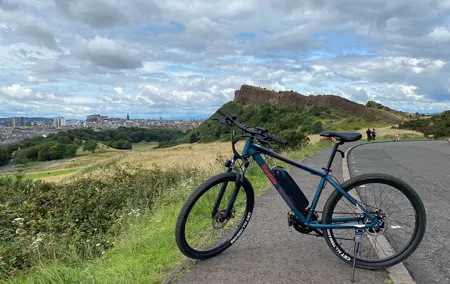 Stunning Edinburgh E-bike Tour max 10 people small group