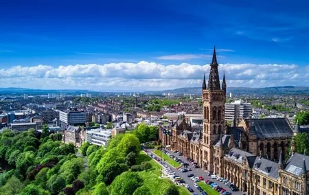 Full or Half Day Edinburgh Sightseeing Tour in a Luxury CAR (PHV)