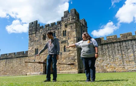 Harry Potter's Alnwick Castle and Scottish Borders Day Trip