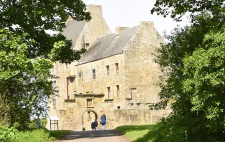 Outlander half day tour Lallybroch from Edinburgh