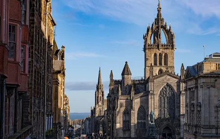 Edinburgh Old Town: Historical Guided Walking Tour