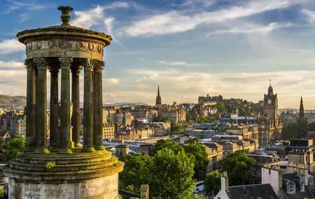 Edinburgh Through Time A Self Guided Heritage Journey