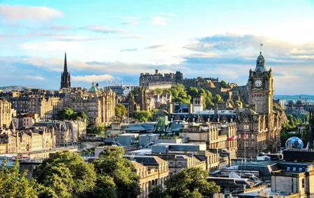 Self-Guided Edinburgh Scavenger Hunt: A Fairy Tale Capital