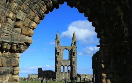 Edinburgh to St Andrews private driving tour