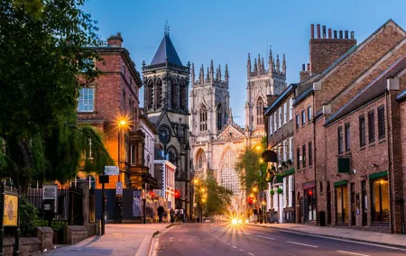 5-Day York, Lake District & Hadrian's Wall Tour from Edinburgh