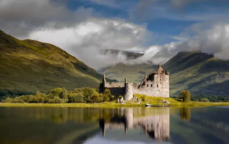 Private Luxury Tour of Loch Lomond, Oban, Glencoe & The Highlands