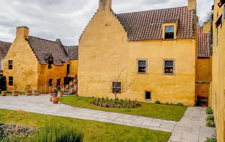 Outlander locations experience, Private Tour in a premium Minivan