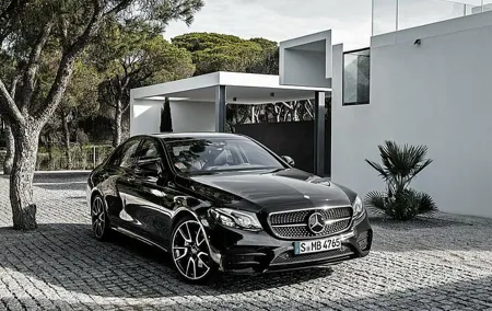 Private Transfer from Edinburgh Airport EDI to Glasgow by Sedan