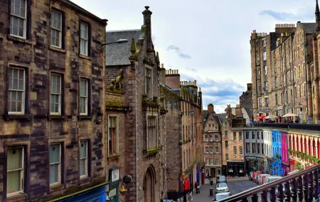 Edinburgh: Gothic Mystery Self-Guided Walking Adventure