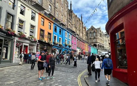Edinburgh Private 3-Hour Tour in a black cab LEVC TX