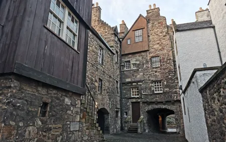 Edinburgh Outlander Self-Guided Private Tour