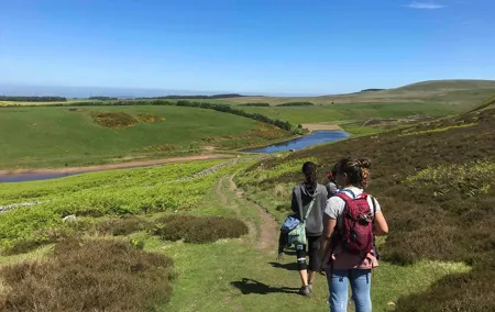 Edinburgh's Landscapes Tours with a Local Guide: Private & Personalized