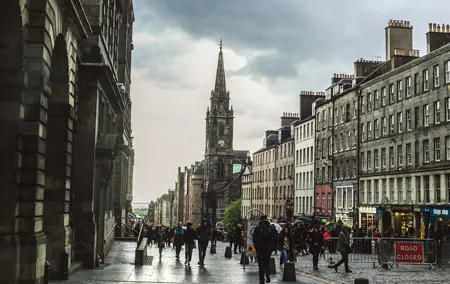 Edinburgh Self-Guided Murder Mystery Tour by the Royal Mile