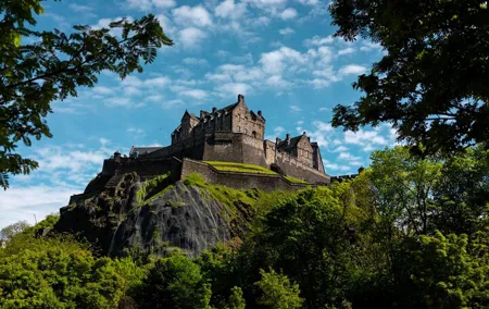 Discover Edinburgh's Photogenic Spots with a Local