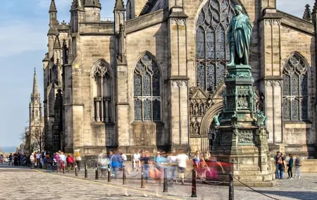 Enlightenment in Edinburgh: A Self-Guided Walking Tour